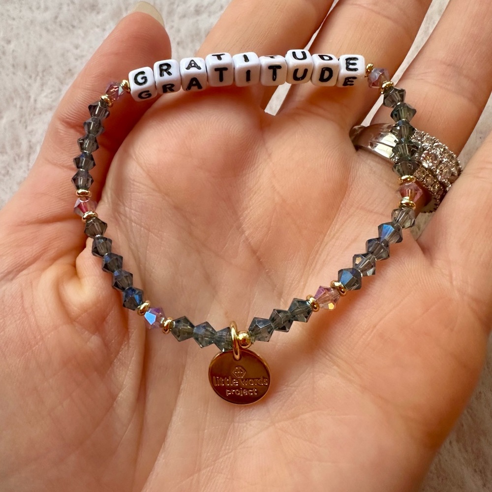 Little Words Project Bracelet - “GRATITUDE” - Blue & Pink Beads - Picture 4 of 13
